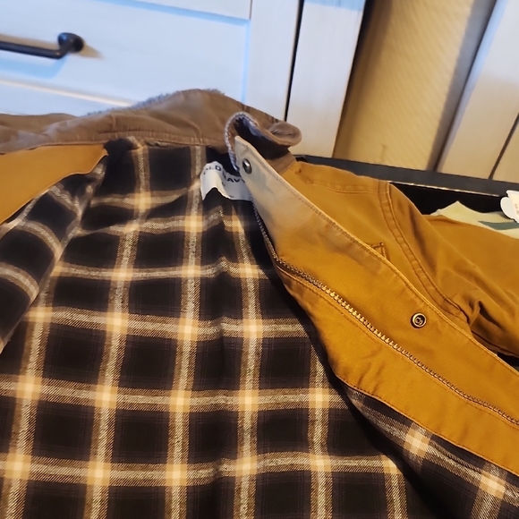 Old Navy Barn Jacket - Picture 5 of 14
